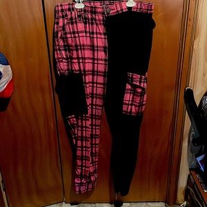 Hot topic pink plaid & black split cargo pants